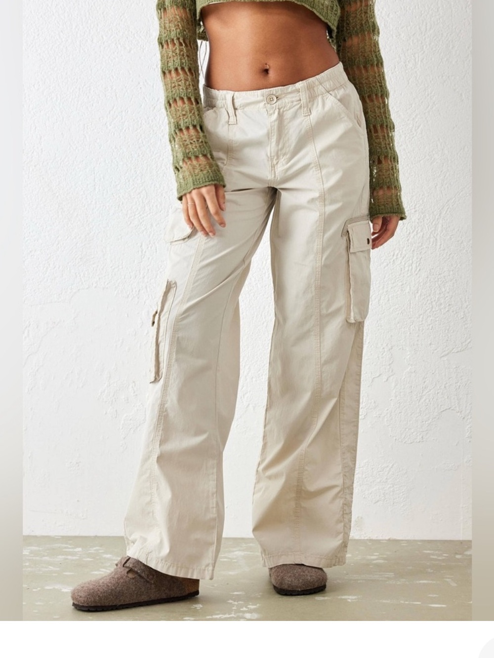 Urban Outfitters BDG Y2K Low-Rise Cargo Pant Cream Medium
